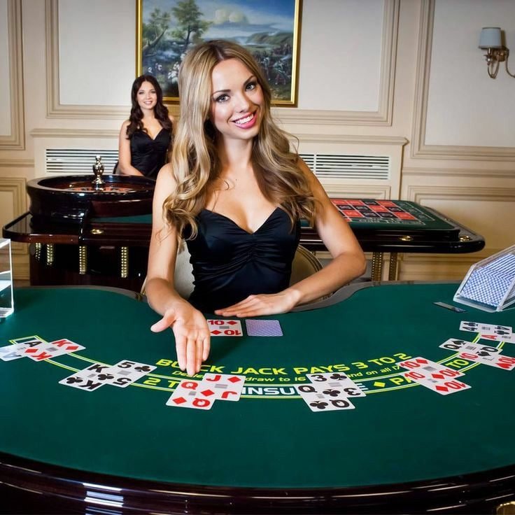 IndoSlots Live Casino dealer asli meja baccarat roulette streaming HD